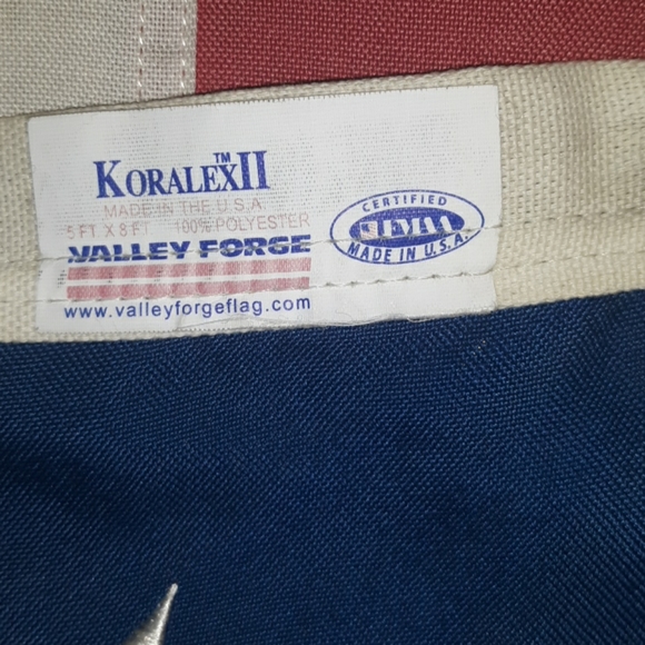 Large Valley Forge used USA flag - Picture 2 of 6